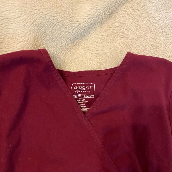 Cherokee Maternity scrub top - Picture 3 of 4